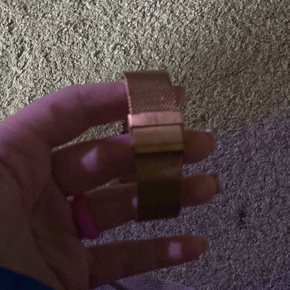 Watch! - Picture 2 of 2